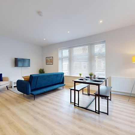 Impressive Two Bedroom | Wifi Cardiff Bagian luar foto